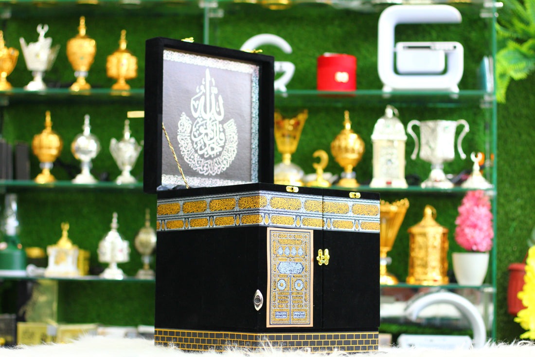 Premium Quran in Black Kaba Design with Luxurious Case