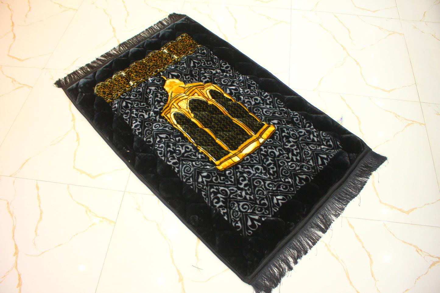 Mukaam e Ibrahim Design Foam and velvet Prayer Mat - Jaynamaz