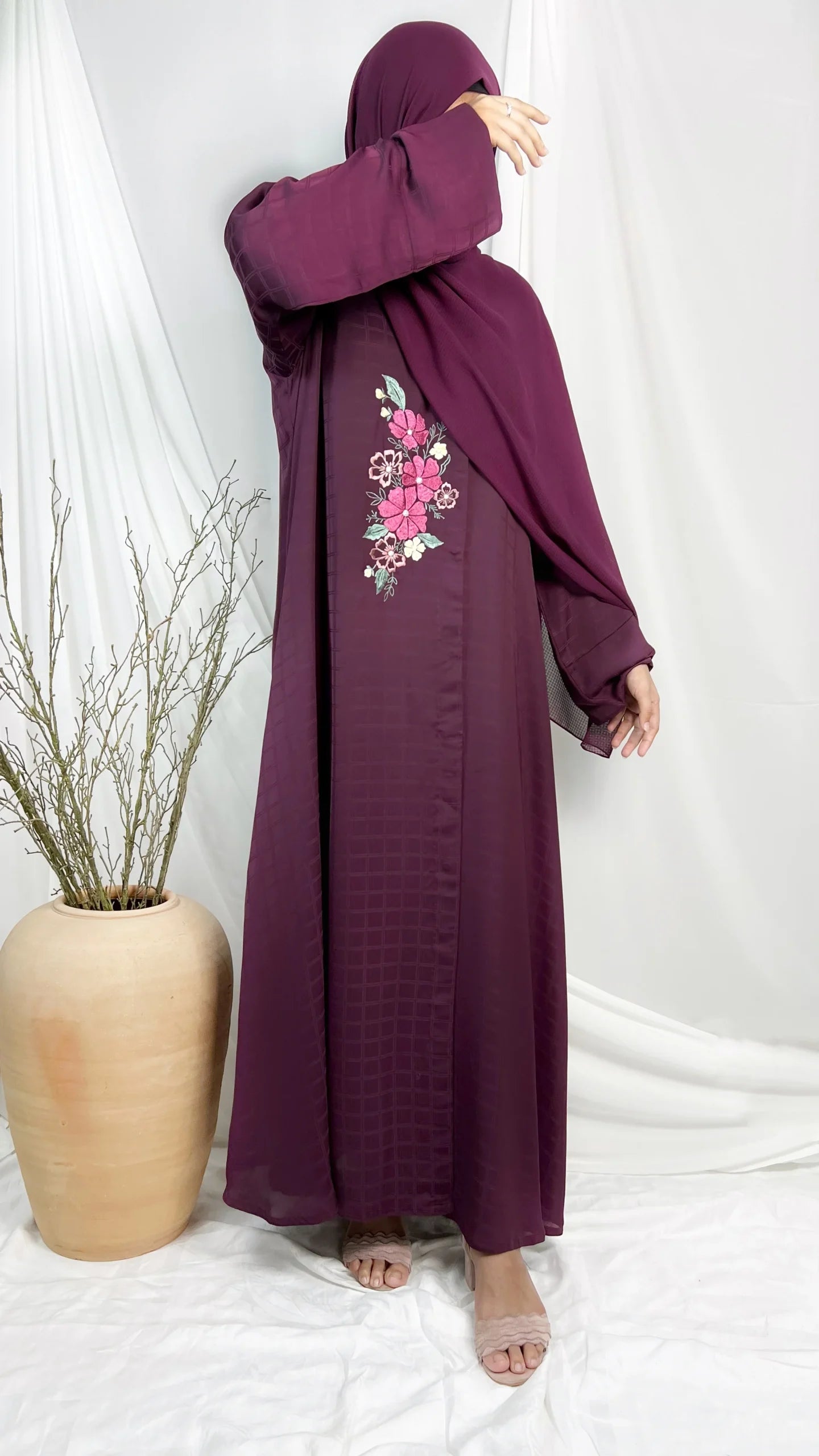 Aubergine Bloom Abaya