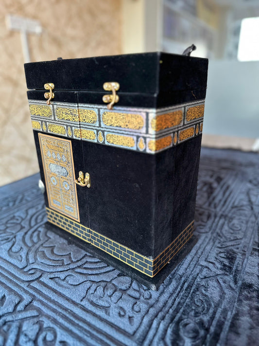 Ghilaf-e-Kaba Design Quran Pak with Premium Bag